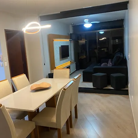 Apartamento lindo a 03 minutos da praia Enseada-3