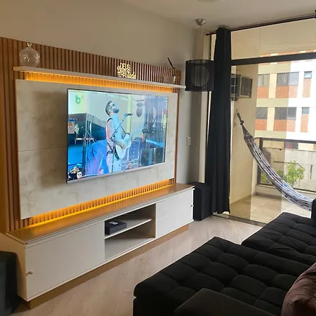 Apartamento lindo a 03 minutos da praia Enseada-2